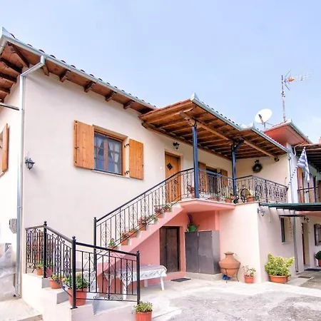Katerina's House 아파트 *